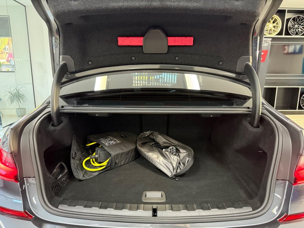 Used BMW 3 Series 2021 for sale - 76698792: Photo 36