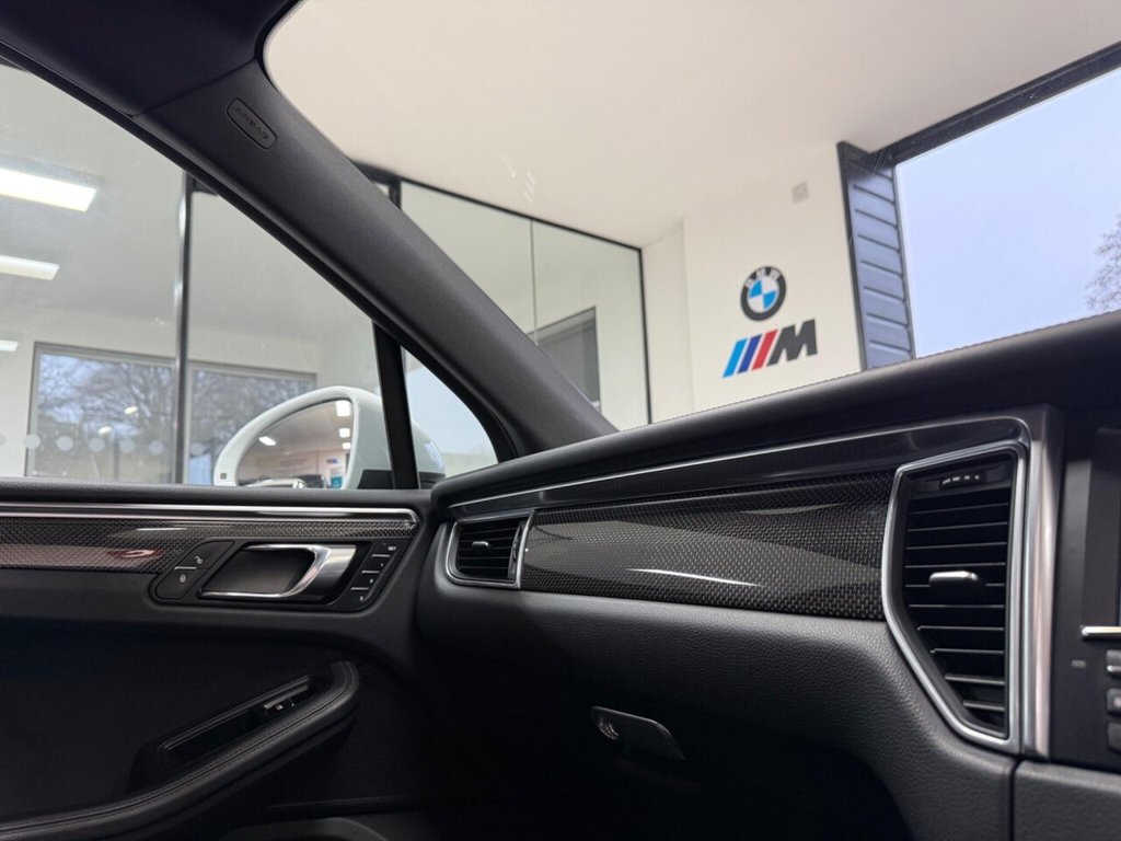 Used Porsche Macan 2015 for sale - 77031088: Photo 18