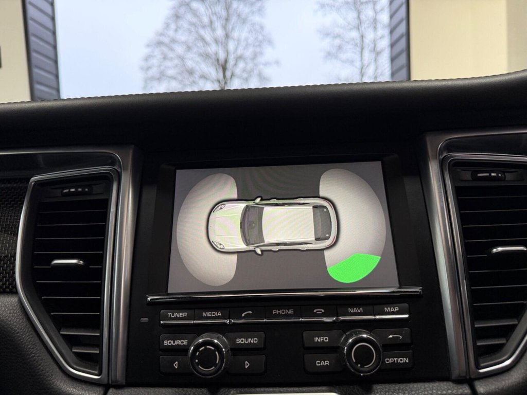 Used Porsche Macan 2015 for sale - 77031088: Photo 19