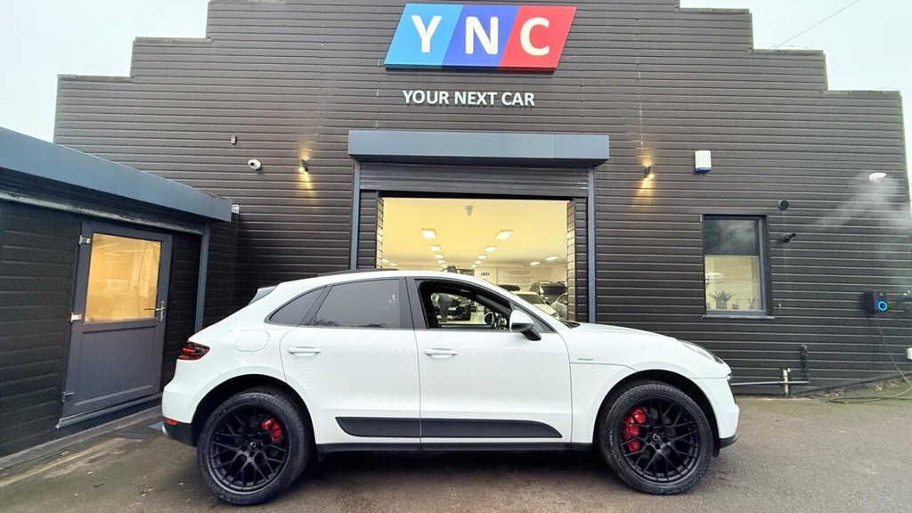 Used Porsche Macan 2015 for sale - 77031088: Photo 2
