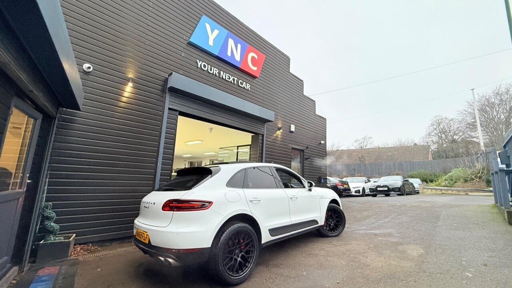 Used Porsche Macan 2015 for sale - 77031088: Photo 3