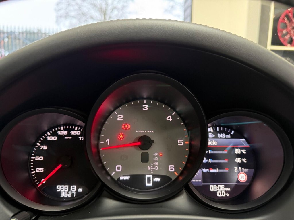 Used Porsche Macan 2015 for sale - 77031088: Photo 31