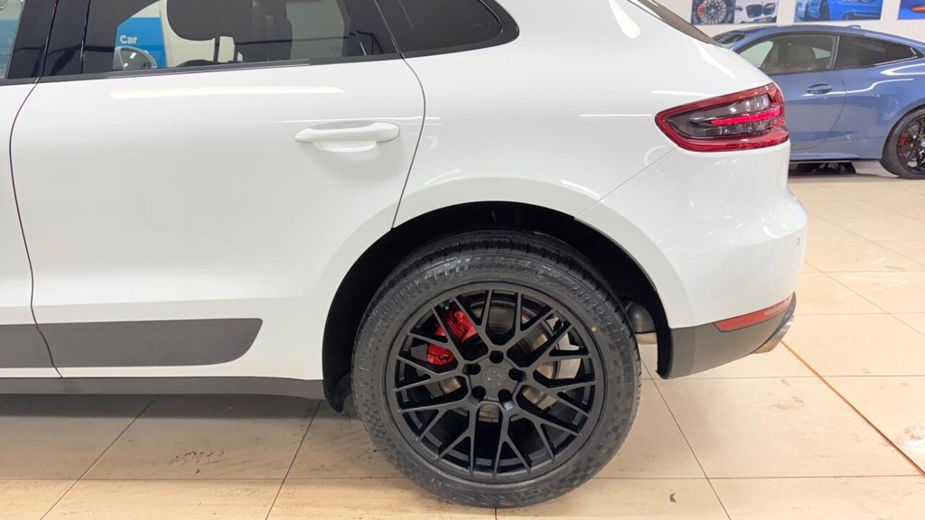 Used Porsche Macan 2015 for sale - 77031088: Photo 40