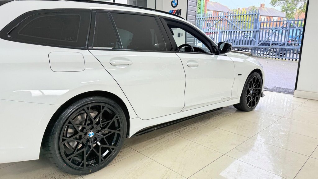 Used BMW 3 Series 2021 for sale - 76323710: Photo 12