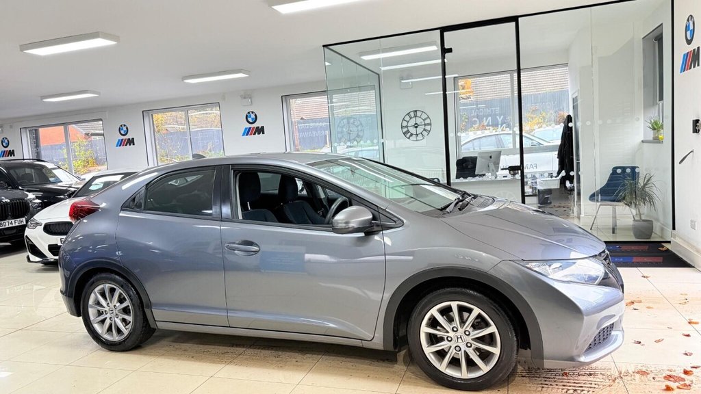 Used Honda Civic 2014 for sale - 76454593: Photo 14