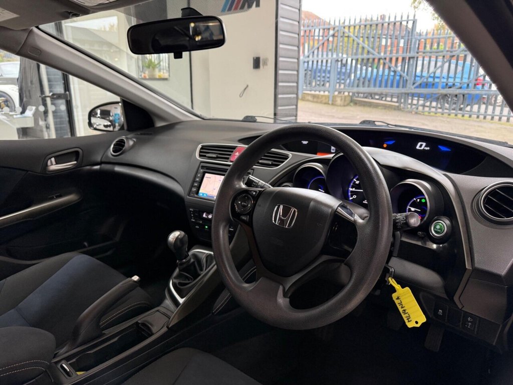 Used Honda Civic 2014 for sale - 76454593: Photo 22