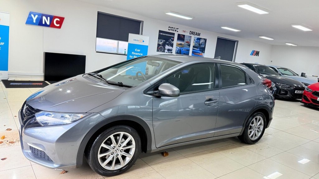 Used Honda Civic 2014 for sale - 76454593: Photo 40