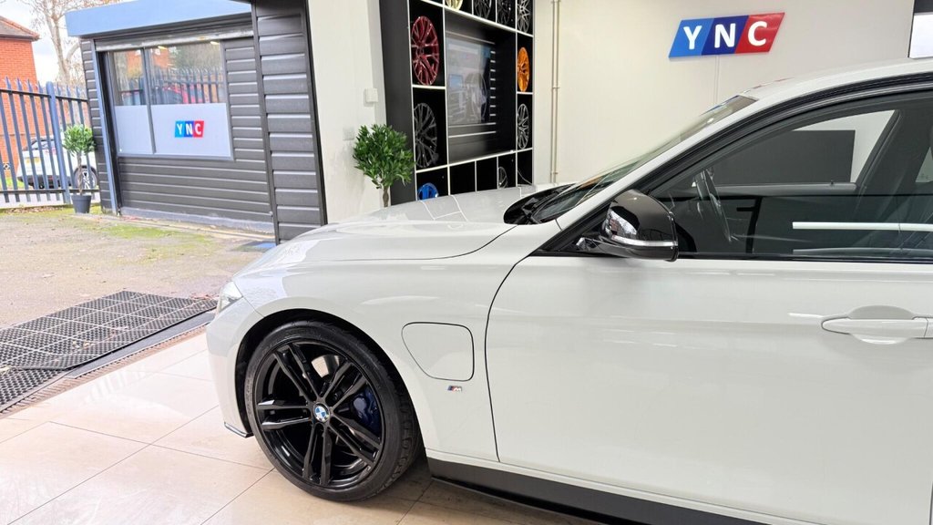 Used BMW 3 Series 2017 for sale - 77594145: Photo 10