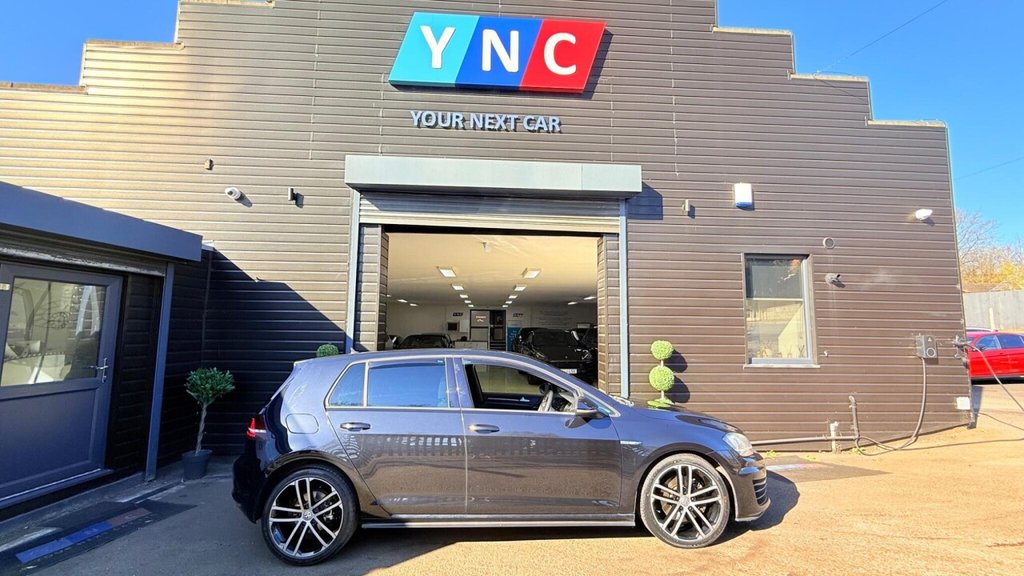 Used Volkswagen Golf 2016 for sale - 78154001: Photo 2