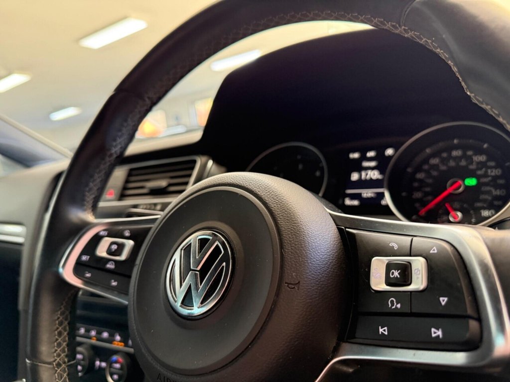 Used Volkswagen Golf 2016 for sale - 78154001: Photo 22