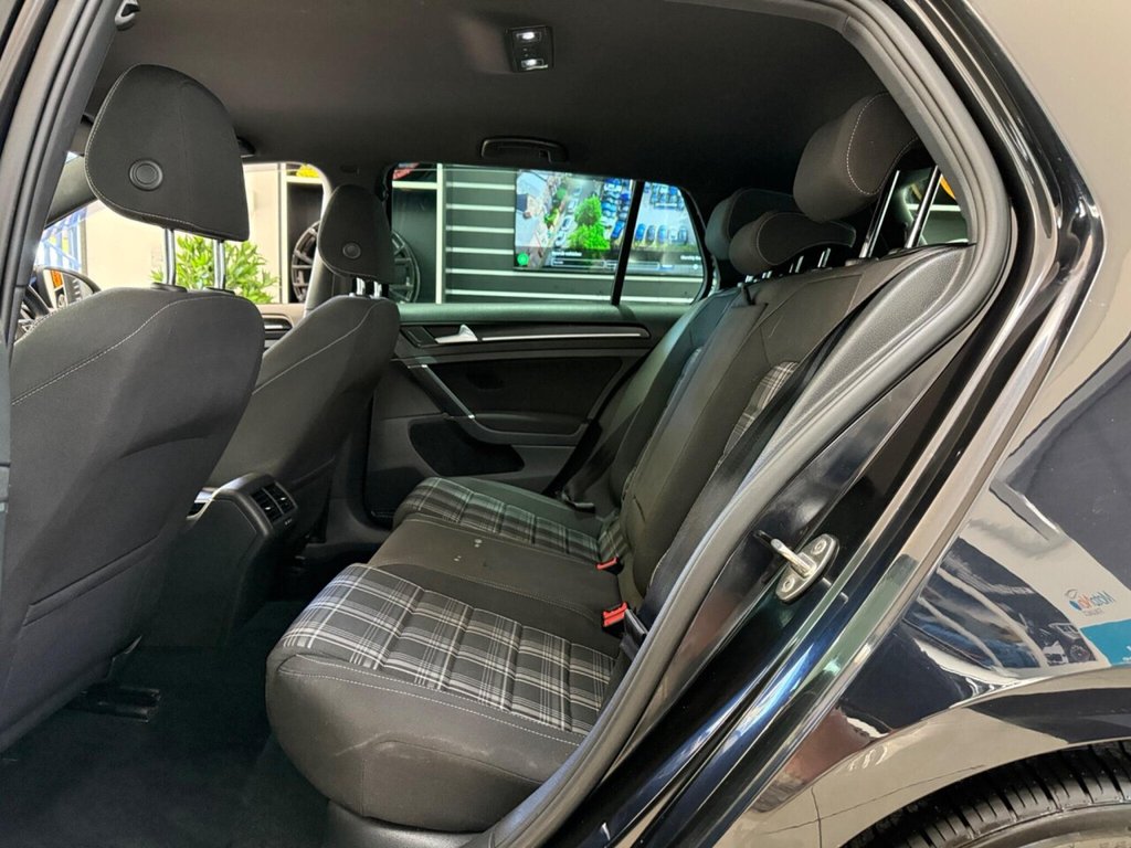 Used Volkswagen Golf 2016 for sale - 78154001: Photo 28