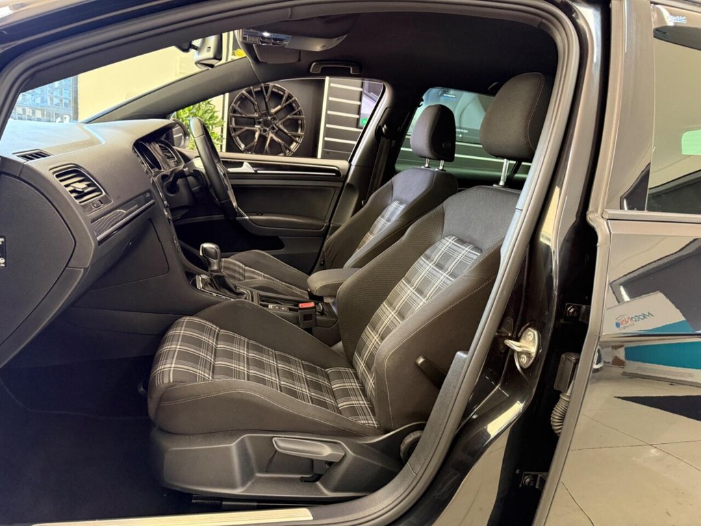 Used Volkswagen Golf 2016 for sale - 78154001: Photo 30