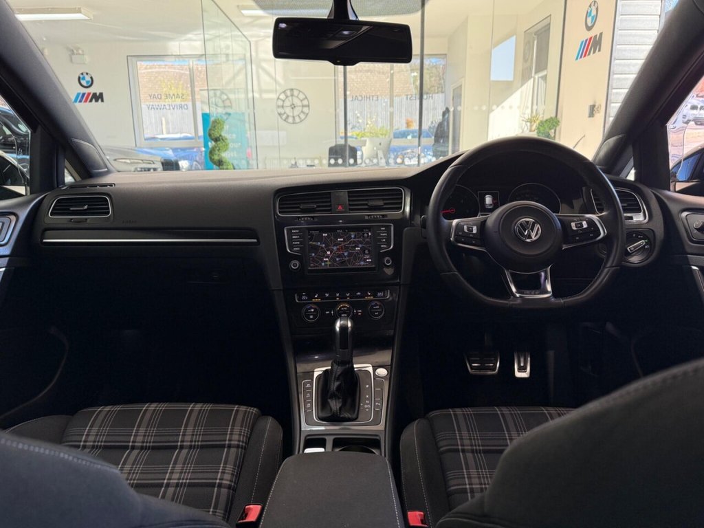 Used Volkswagen Golf 2016 for sale - 78154001: Photo 5