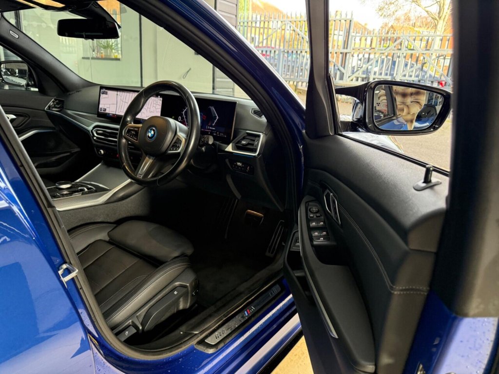 Used BMW 3 Series 2022 for sale - 76642422: Photo 5