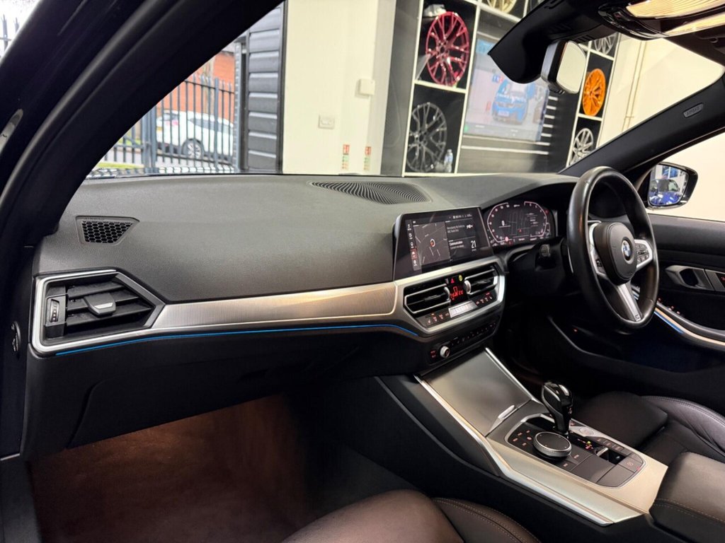 Used BMW 3 Series 2021 for sale - 77276032: Photo 32