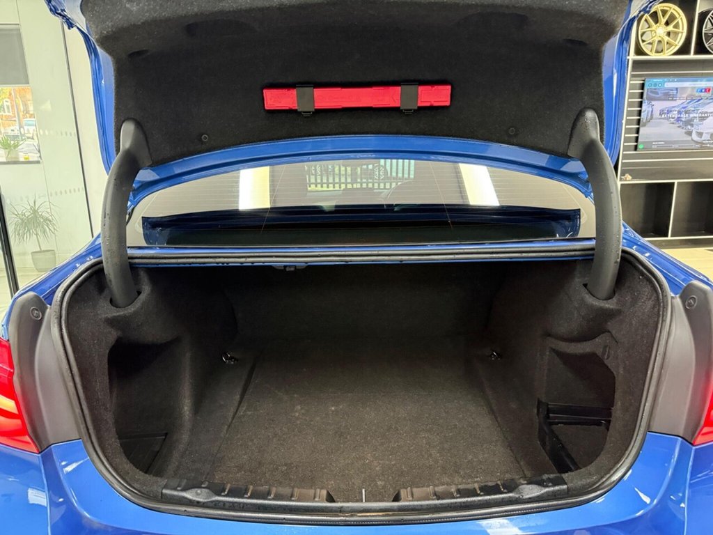 Used BMW 3 Series 2015 for sale - 77200144: Photo 32