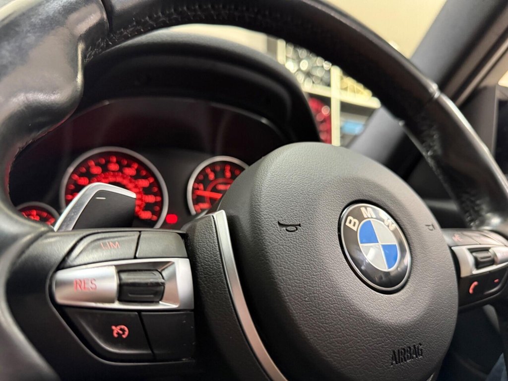 Used BMW 3 Series 2015 for sale - 77212838: Photo 23