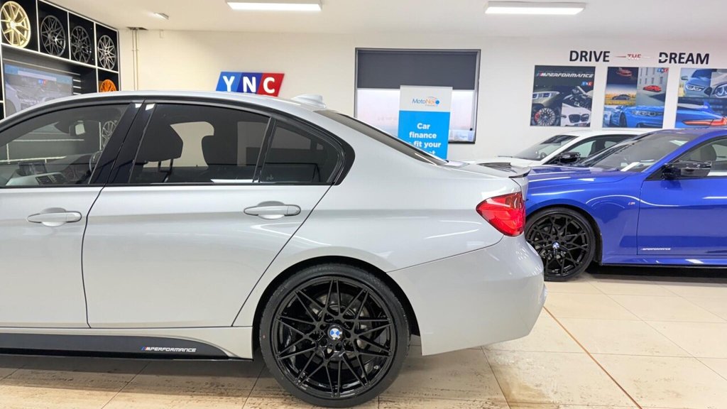 Used BMW 3 Series 2015 for sale - 77212838: Photo 32