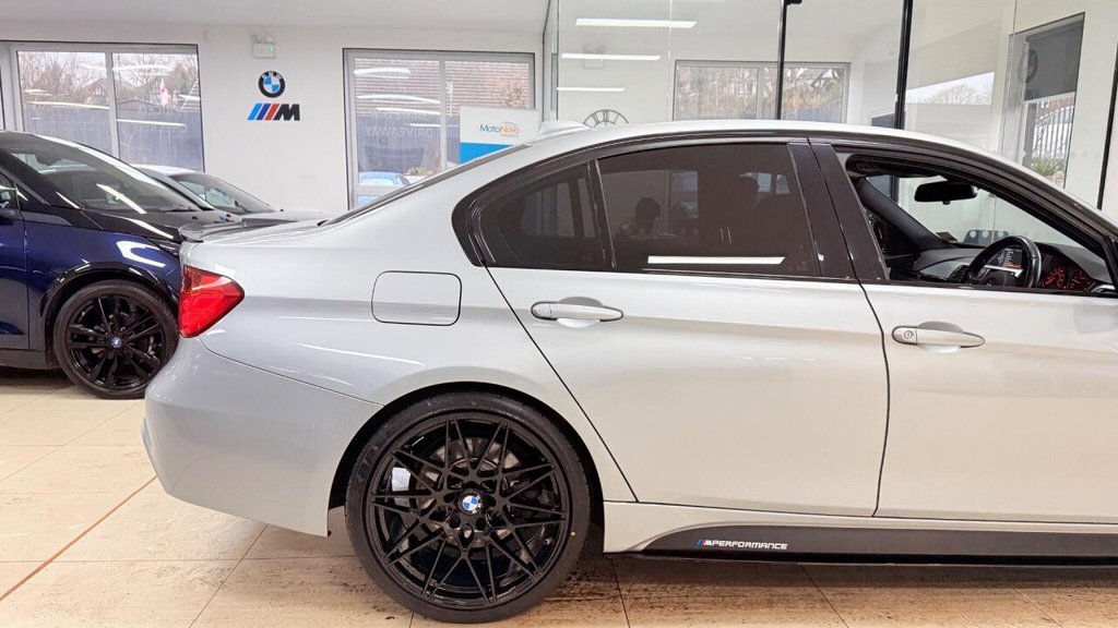 Used BMW 3 Series 2015 for sale - 77212838: Photo 35