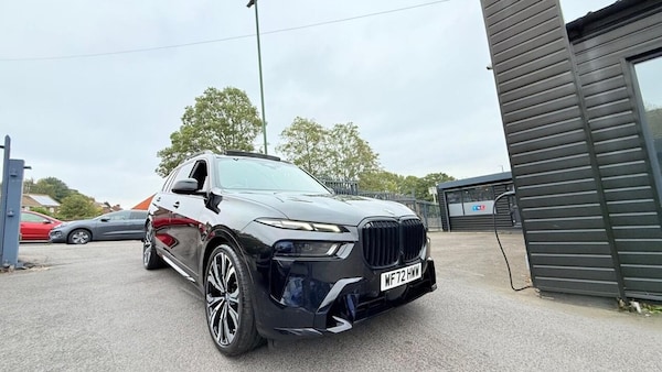 Used BMW X7 2022 for sale - 76223445: Photo 2