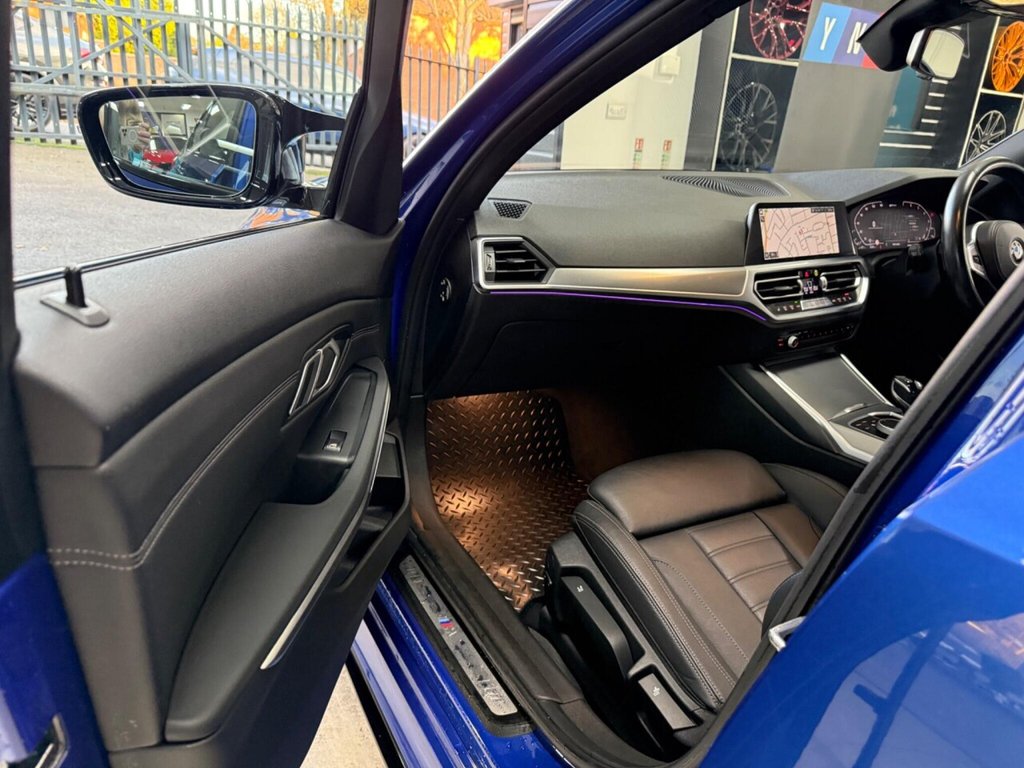 Used BMW 3 Series 2021 for sale - 76642462: Photo 11