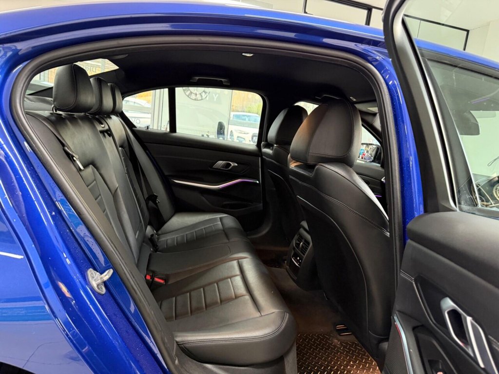 Used BMW 3 Series 2021 for sale - 76642462: Photo 32