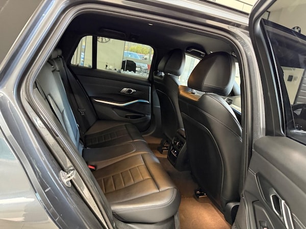 Used BMW 3 Series 2021 for sale - 76210335: Photo 32