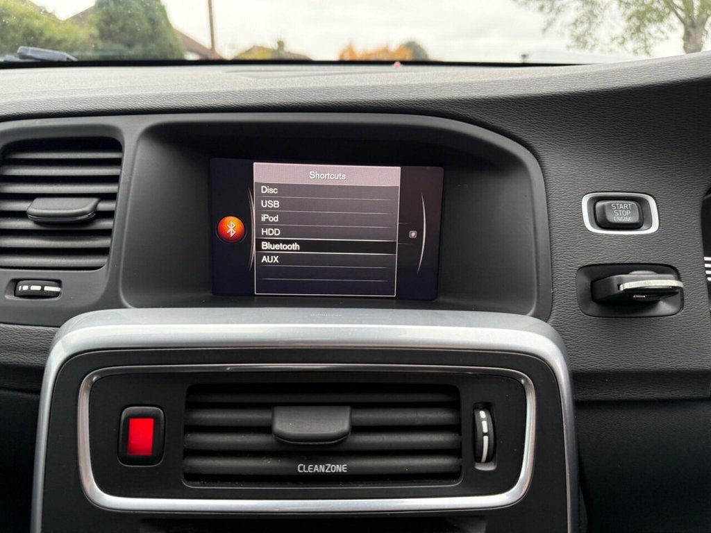 Used Volvo V60 2018 for sale - 76470212: Photo 18