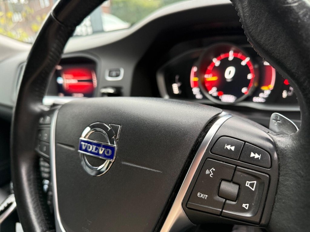 Used Volvo V60 2018 for sale - 76470212: Photo 20