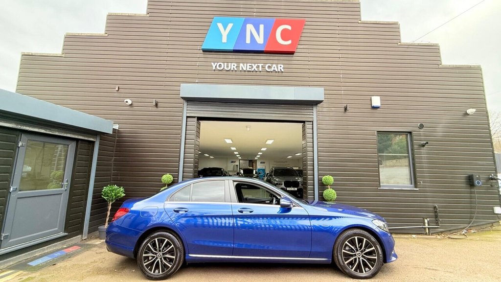 Used Mercedes-Benz C Class 2019 for sale - 77642772: Photo 2