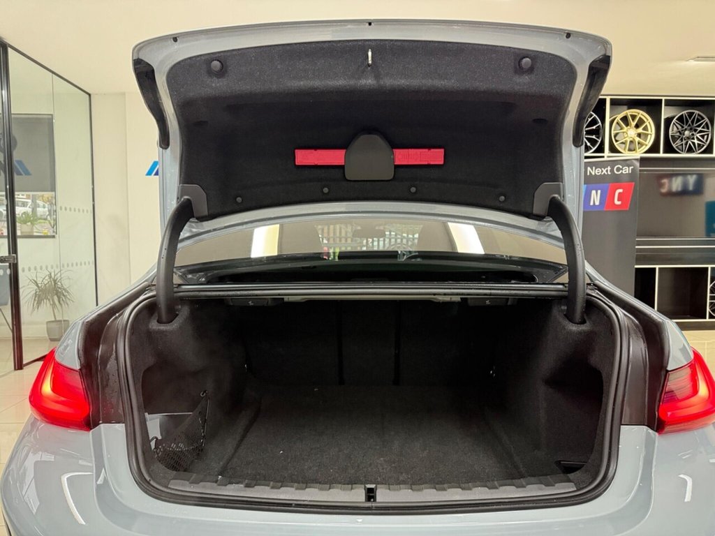 Used BMW 3 Series 2024 for sale - 76559468: Photo 40