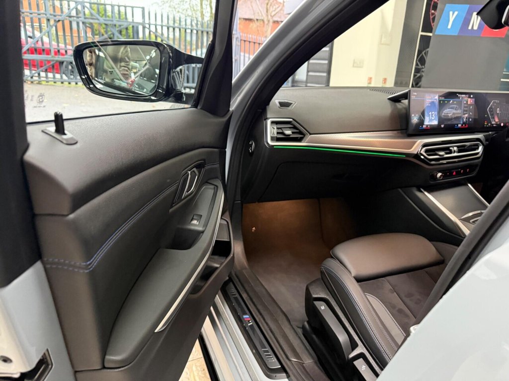 Used BMW 3 Series 2024 for sale - 76559468: Photo 42
