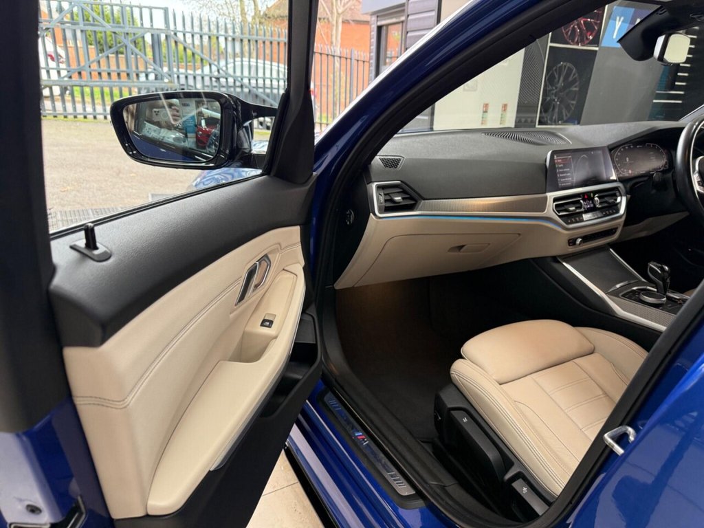 Used BMW 3 Series 2019 for sale - 76642403: Photo 11