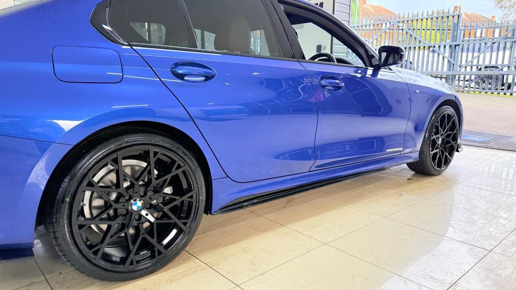 Used BMW 3 Series 2019 for sale - 76642403: Photo 17