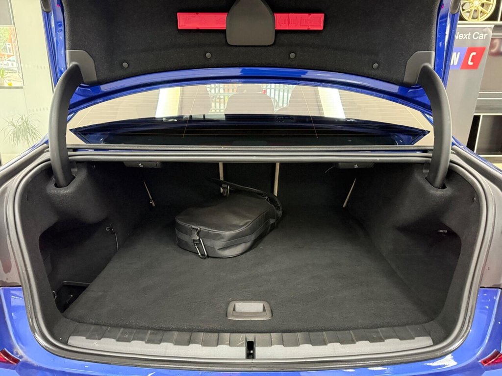 Used BMW 3 Series 2019 for sale - 76642403: Photo 35