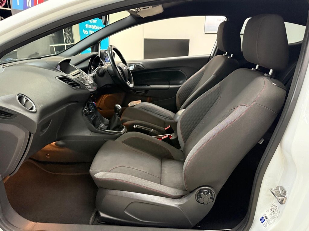 Used Ford Fiesta 2016 for sale - 76454534: Photo 24