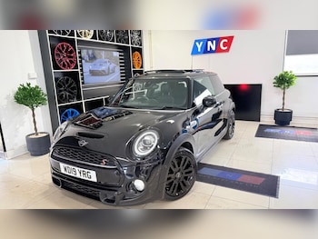Used MINI Hatch 2019 for sale - 78985955: Photo