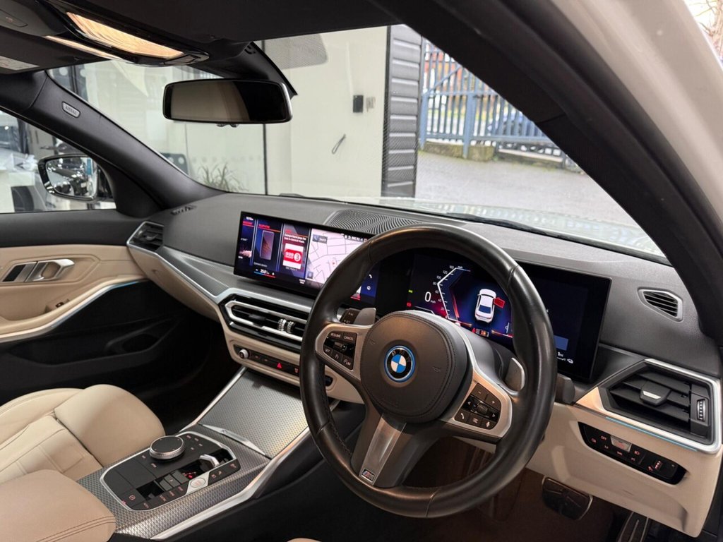 Used BMW 3 Series 2022 for sale - 76973798: Photo 32