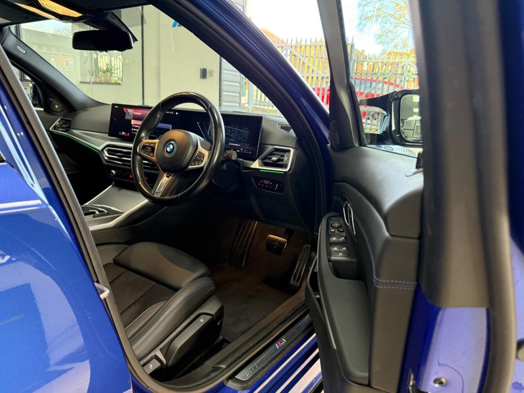 Used BMW 3 Series 2023 for sale - 76632390: Photo 10