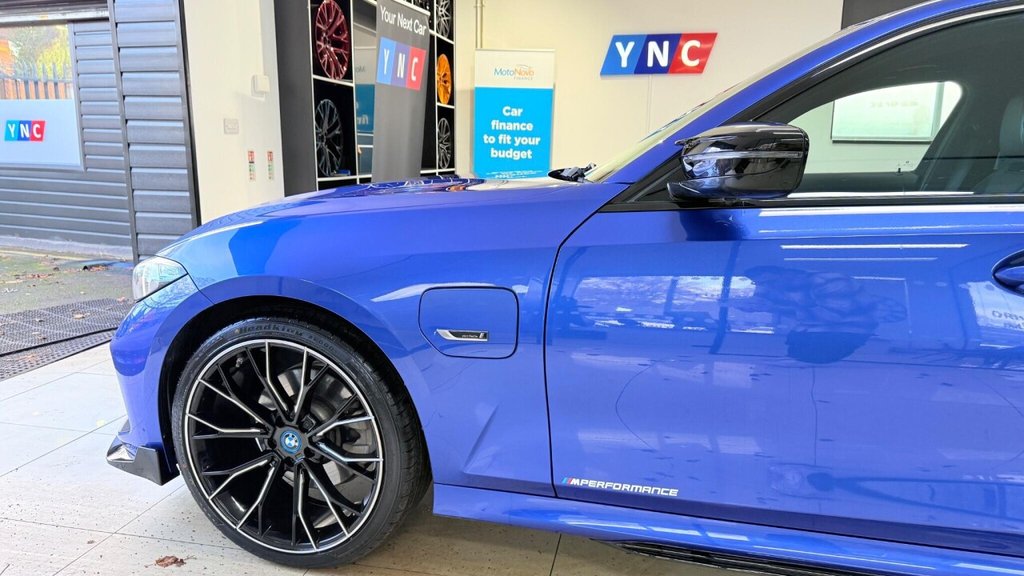 Used BMW 3 Series 2023 for sale - 76632390: Photo 15