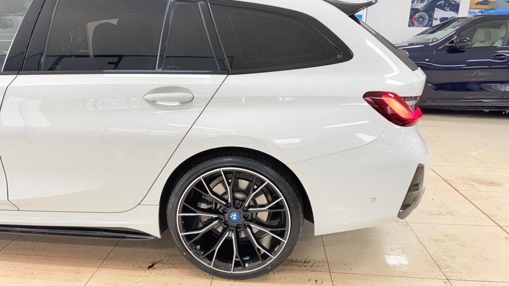 Used BMW 3 Series 2023 for sale - 77507448: Photo 40