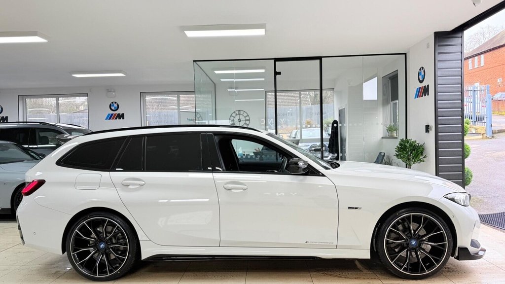 Used BMW 3 Series 2023 for sale - 77507448: Photo 44