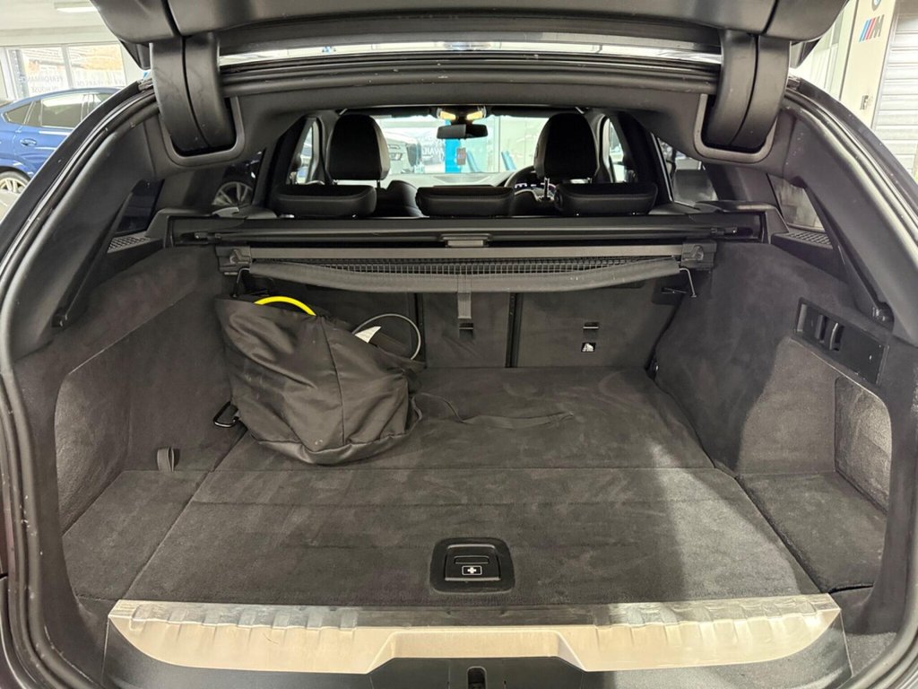 Used BMW 3 Series 2021 for sale - 77667193: Photo 32