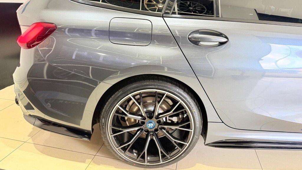 Used BMW 3 Series 2021 for sale - 77667193: Photo 44