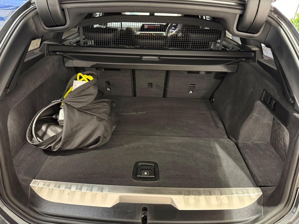 Used BMW 3 Series 2022 for sale - 77850195: Photo 32