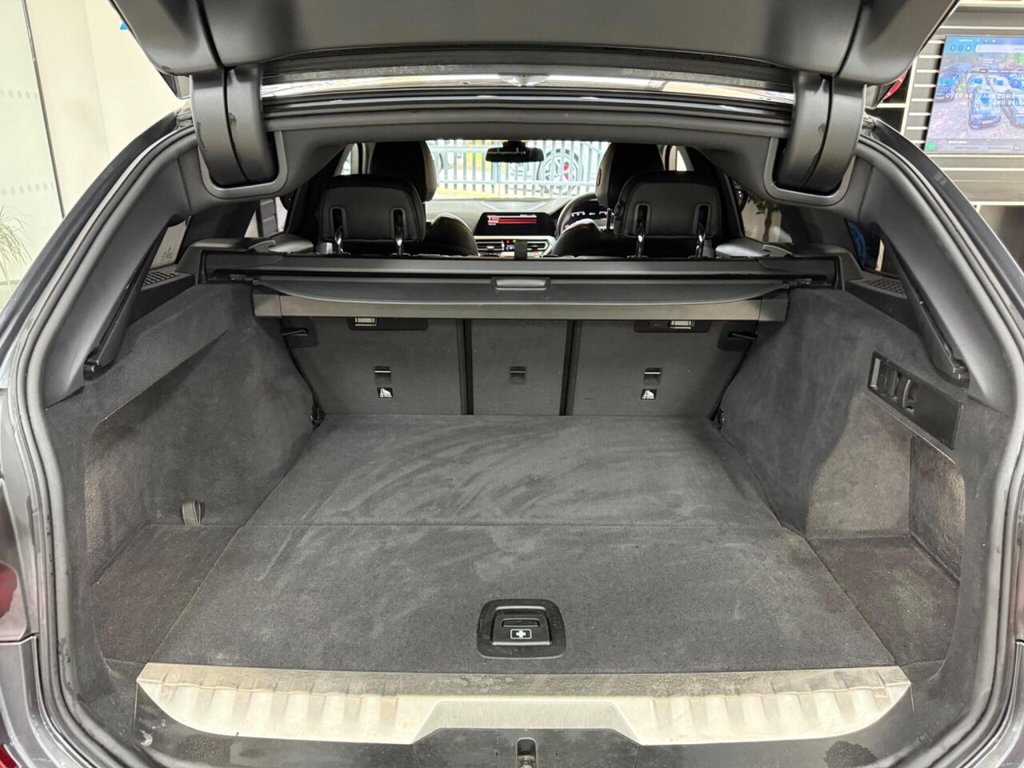 Used BMW 3 Series 2021 for sale - 77572059: Photo 33