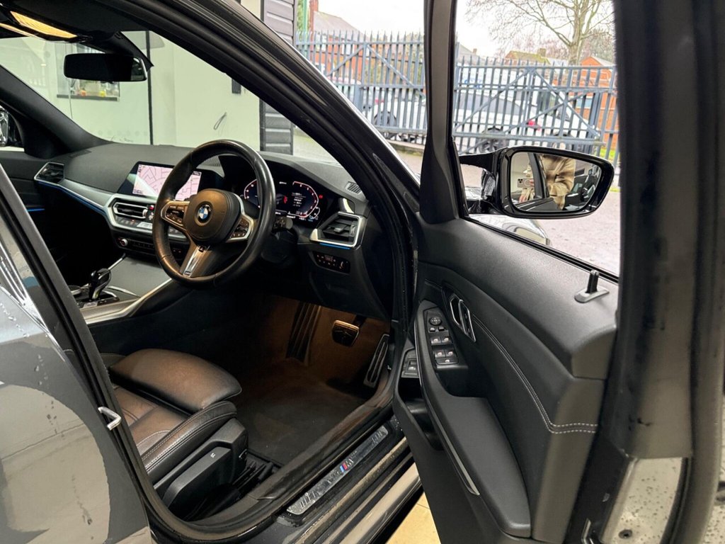 Used BMW 3 Series 2021 for sale - 76950454: Photo 23