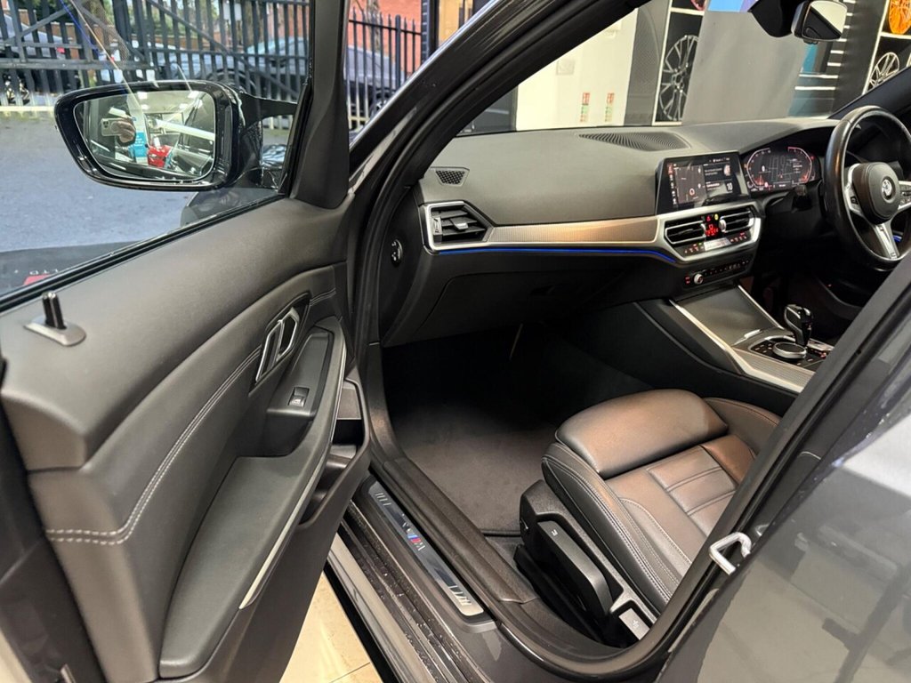 Used BMW 3 Series 2021 for sale - 76536124: Photo 12