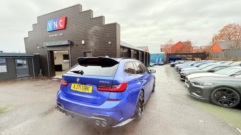 Used BMW 3 Series 2022 for sale - 76820710: Photo 1