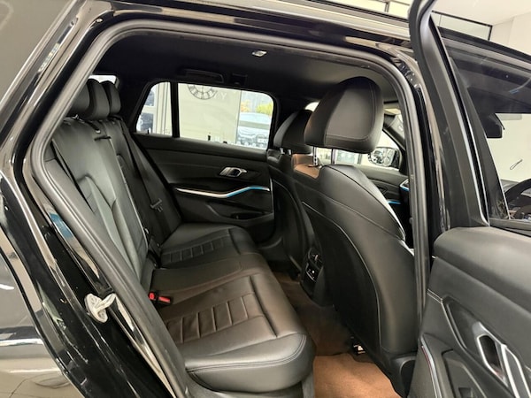 Used BMW 3 Series 2021 for sale - 76132828: Photo 32